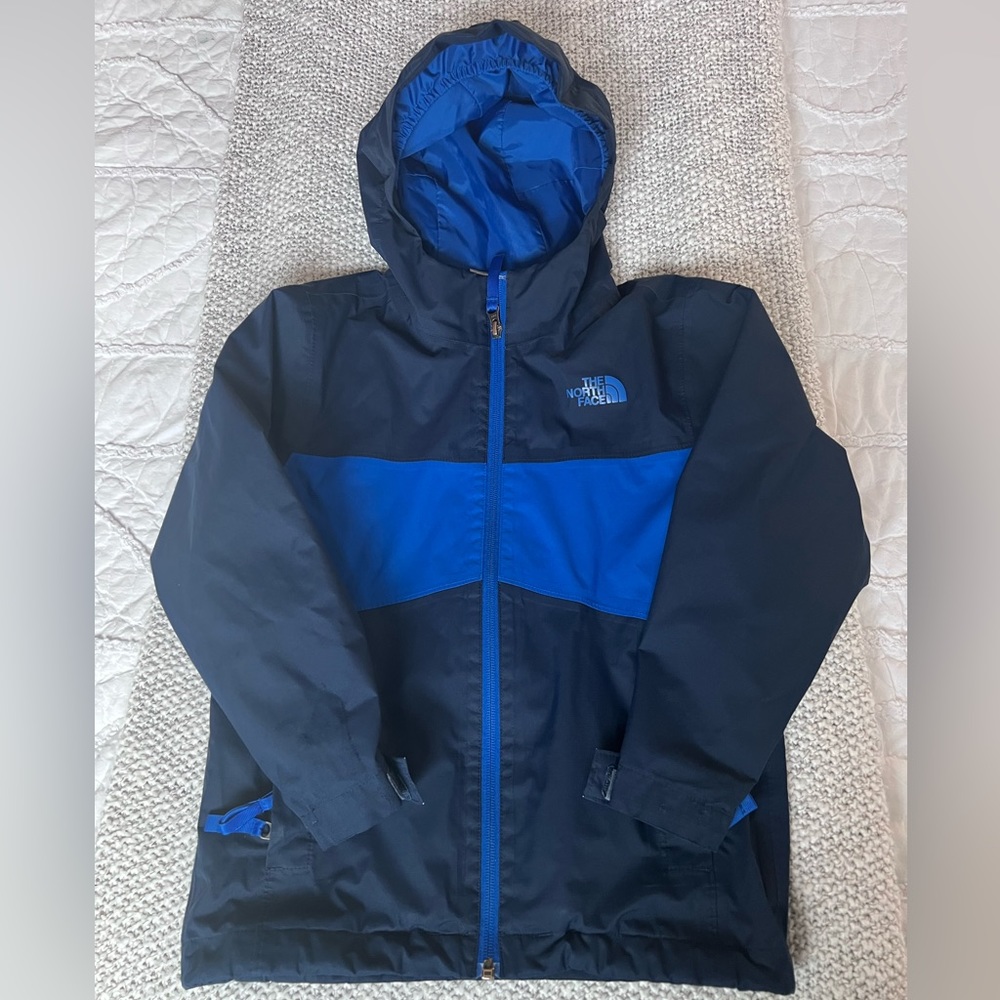 THE NORTH FACE TRICLIMATE JACKET BOYS / KIDS (Size 6, XS)